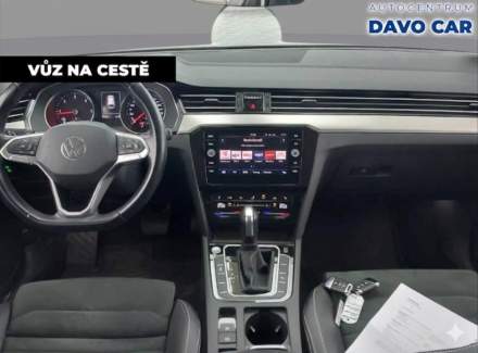 Volkswagen - Passat