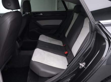Volkswagen - Arteon