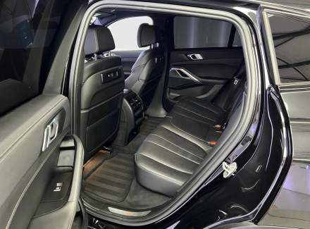 BMW - X6