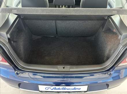 Volkswagen - Polo