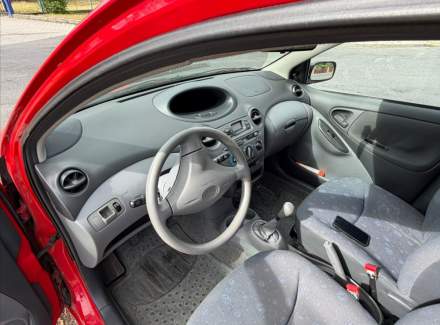 Toyota - Yaris