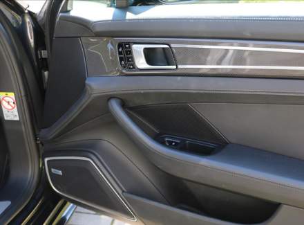 Porsche - Panamera