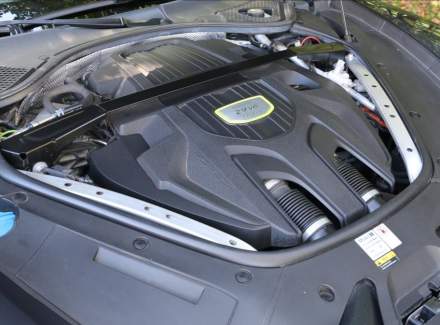 Porsche - Panamera