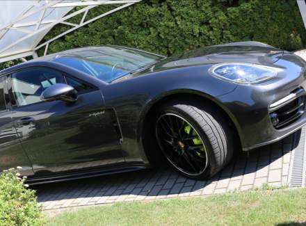 Porsche - Panamera