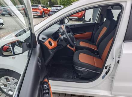 Hyundai - i10