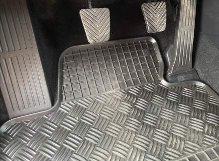 Kia - Cee'd
