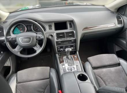 Audi - Q7