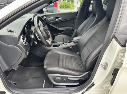 Mercedes-Benz - CLA