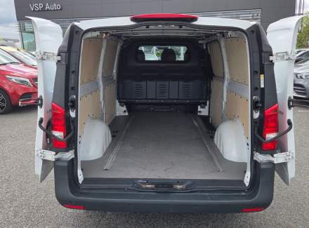 Mercedes-Benz - Vito
