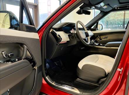 Land Rover - Range Rover Sport