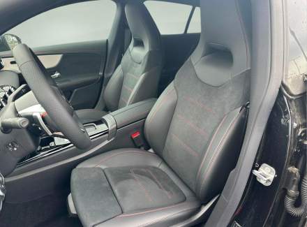 Mercedes-Benz - CLA