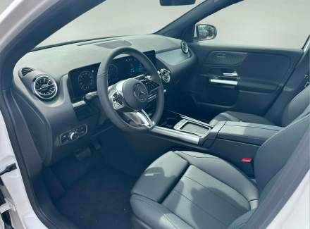 Mercedes-Benz - GLA