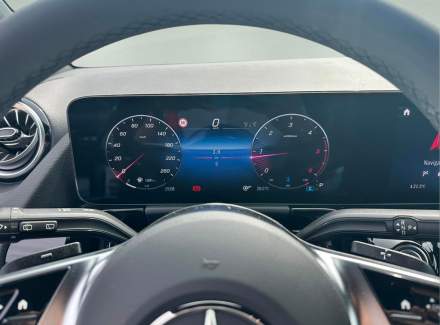 Mercedes-Benz - GLA