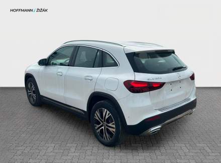 Mercedes-Benz - GLA