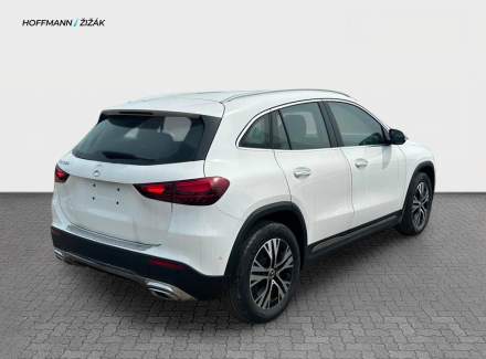 Mercedes-Benz - GLA