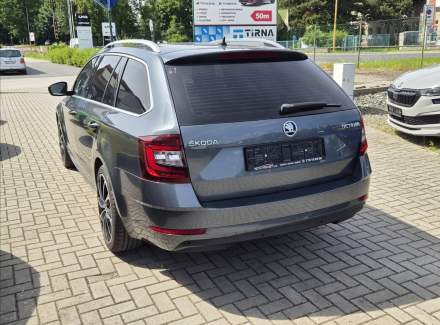 Škoda - Octavia