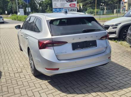 Škoda - Octavia