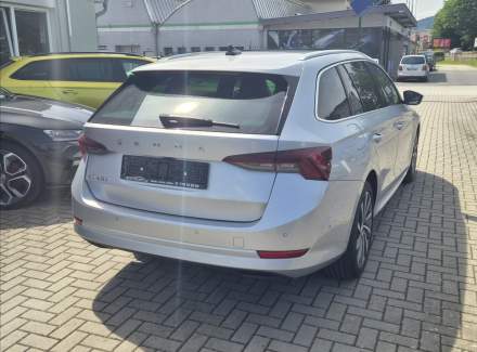 Škoda - Octavia