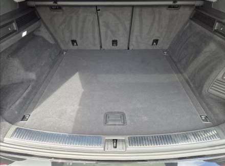 Volkswagen - Touareg