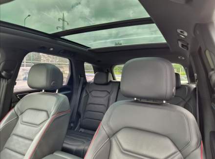 Volkswagen - Touareg