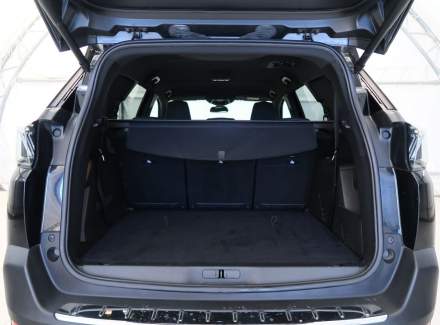 Peugeot - 5008