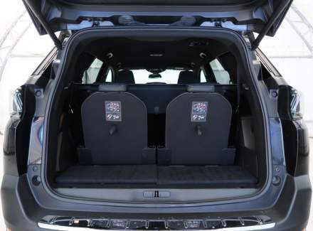 Peugeot - 5008