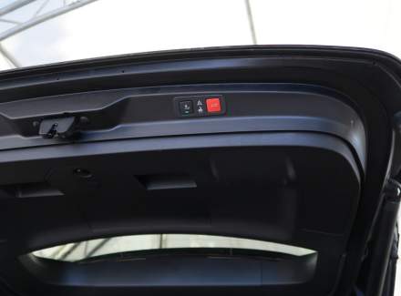Peugeot - 5008