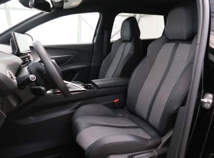 Peugeot - 5008