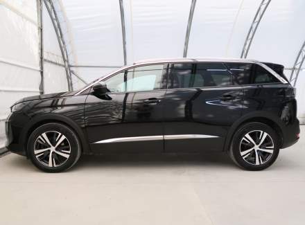 Peugeot - 5008