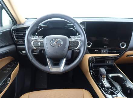 Lexus