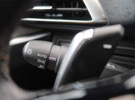 Peugeot - 3008