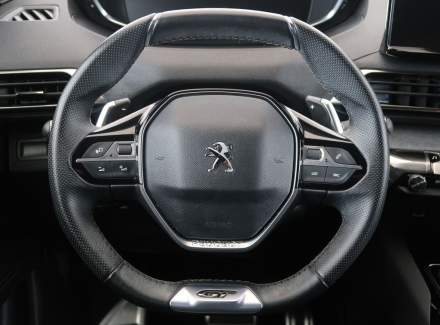 Peugeot - 3008
