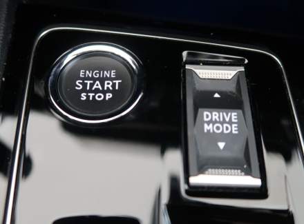 Peugeot - 3008