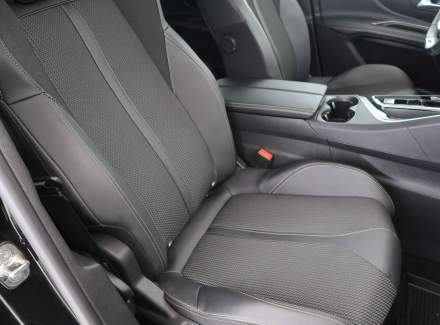Peugeot - 3008