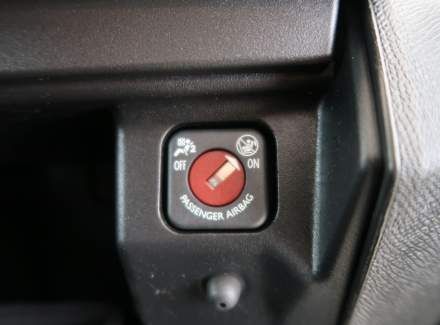 Peugeot - 3008