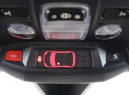 Peugeot - 3008