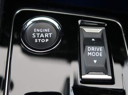 Peugeot - 3008