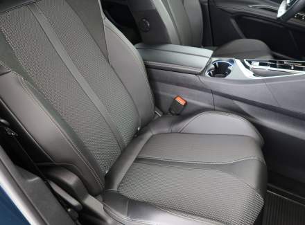 Peugeot - 3008