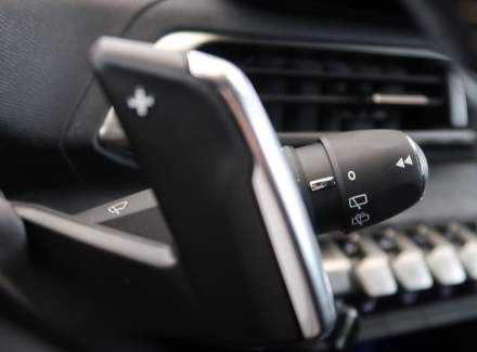 Peugeot - 3008