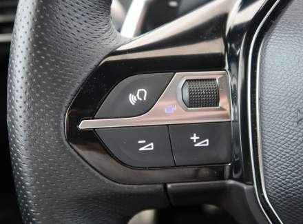 Peugeot - 3008