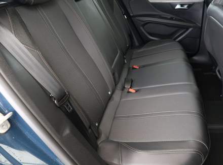 Peugeot - 3008