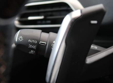 Peugeot - 3008