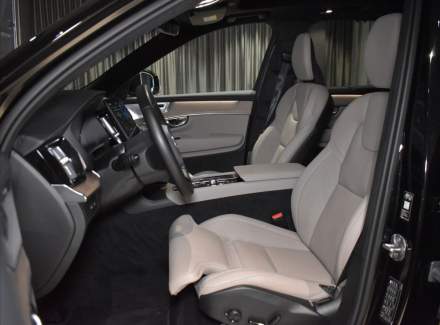 Volvo - XC90