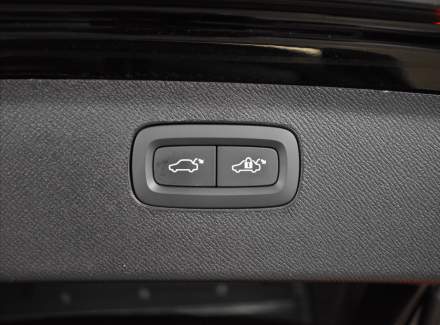 Volvo - XC90