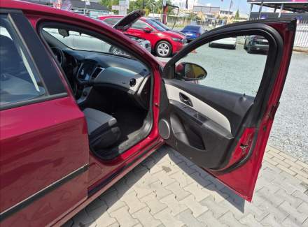 Chevrolet - Cruze