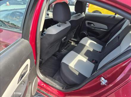 Chevrolet - Cruze