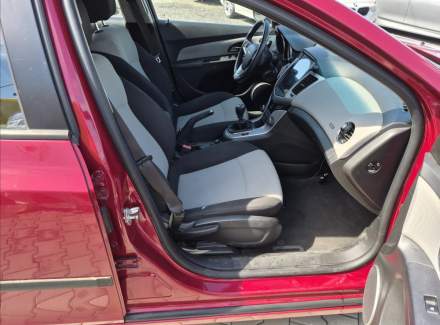 Chevrolet - Cruze