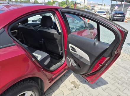 Chevrolet - Cruze
