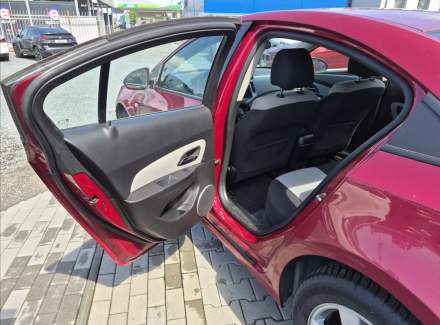 Chevrolet - Cruze