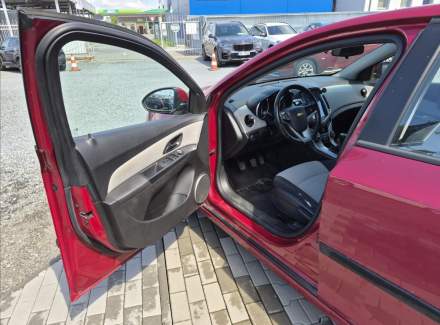 Chevrolet - Cruze